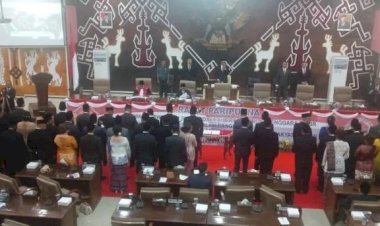 Kapolda-NTT-Hadiri-Rapat-Paripurna-Pengambilan-Sumpah-Anggota-DPRD-Provinsi-NTT-Masa-Jabatan-2024-2029