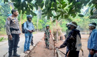 Patroli-Cipta-Kondisi-Pasca-Konflik,-Kapolsek-Adonara-Barat-Ajak-Warga-Kembali-Ke-Rumah