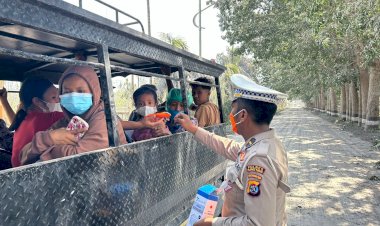 Polres-Flores-Timur-Aktif-Jaga-Kesehatan-Warga-di-Tengah-Ancaman-Abu-Vulkanik-Pasca-Erupsi-Gunung-Lewotobi
