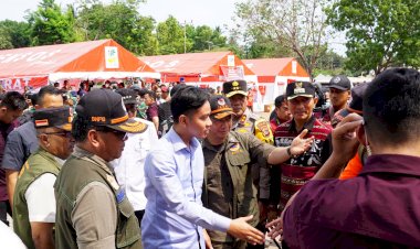 Kapolda-NTT-Dampingi-Wakil-Presiden-Gibran-Rakabuming-Raka-Tinjau-Korban-Erupsi-Gunung-Lewotobi