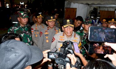 Cek-Pengamanan-Ibadah-Malam-Natal-di-Kupang,-Kapolda-NTT-Pastikan-Kawal-Ketat-Kegiatan-di-Gereja