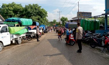 Pengamanan-Kegiatan-Masyarakat-Oleh-Personel-Polsek-RBD