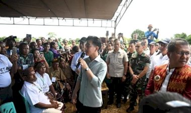 Wapres-Gibran-Serahkan-Bantuan-Alat-Pertanian-kepada-Petani-di-Baumata-Utara,-Kapolda-NTT-Pimpin-Langsung-Pengamanan