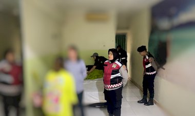 Gunakan-MiChat-untuk-Praktik-Prostitusi,-Remaja-di-Kupang-Diamankan-Tim-Operasi-Pekat