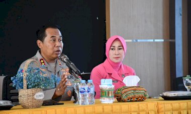 Pelatihan-Terapi-USEFT-bagi-Nakes-RS-Bhayangkara-Kupang,-Kapolda-NTT-Tekankan-Pentingnya-Kesehatan-Fisik-dan-Mental-Nakes
