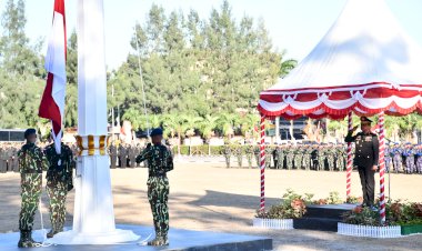 Polda-NTT-Gelar-Upacara-HUT-ke-80-RI,-Wujudkan-Semangat-Kebangsaan-dan-Pengabdian