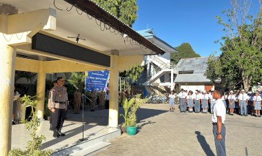 Dirbinmas-Polda-NTT-Ajak-Pelajar-SMA-Negeri-1-Kupang-Jadi-Garda-Kamtibmas:-Ada-Kuis-Seru-dan-Bantuan-Olahraga