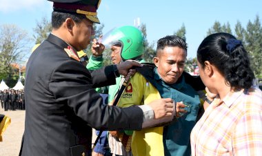 Apel-Kebangsaan-Polda-NTT:-Ojol-dan-Buruh-Kompak-Jaga-Persatuan,-Tolak-Intoleransi-dan-Radikalisme