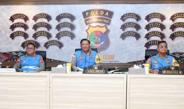 Tekankan-Kejujuran-dan-Disiplin,-Wakapolda-NTT-Ikuti-Penandatanganan-Pakta-Integritas-Seleksi-SPPK,-Sespimma,-dan-SIP-2026