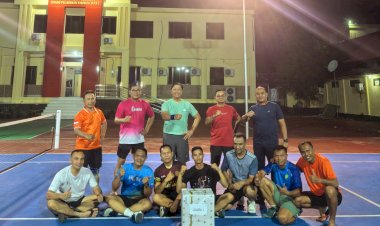 Wakapolda-NTT-Gelar-Pertandingan-Tenis-Internal-Polda-NTT,-Pererat-Silaturahmi-dan-Tingkatkan-Kemampuan-Atlet-Tenis-Internal