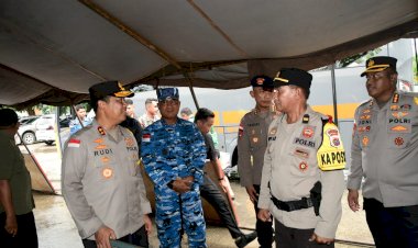 Pastikan-Keamanan-Pusat-Perbelanjaan,-Kapolda-NTT-Cek-Pos-Pelayanan-di-Lippo-Plaza-Kupang