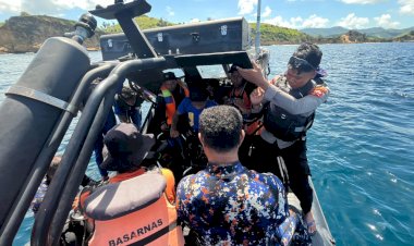 Polda-NTT-dan-Tim-SAR-Gabungan-Terus-Berjuang-Cari-Korban-KM-Putri-Sakinah