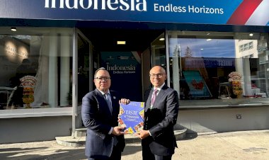 Buku-“Rasa-Bhayangkara-Nusantara”-Versi-Bahasa-Inggris-Hadir-di-WEF-Swiss-2026,-Perkuat-Diplomasi-Presiden