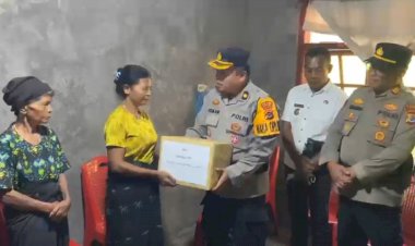 Sentuhan-Kepedulian-di-Tengah-Duka:-Kapolda-NTT-Salurkan-Bantuan-Sosial-untuk-Keluarga-Siswa-SD-di-Ngada