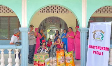 Safari-Ramadhan-1447-H-di-Labuan-Bajo:-Sentuhan-Kemanusiaan-Polres-Manggarai-Barat-Hangatkan-Ujung-Barat-Flores