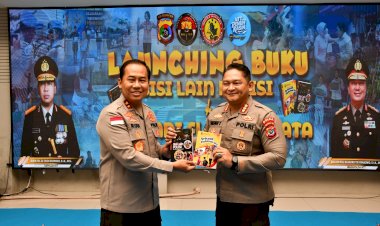 Inspirasi-dari-NTT:-Irjen-Pol-Dr.Rudi-Darmoko-Luncurkan-Buku-Sisi-Lain-Polisi-dan-Srikandi-Flobamorata