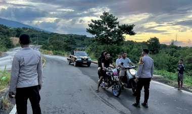 Respons-Cepat-Layanan-110,-Polres-Sikka-Bubarkan-Pengguna-Knalpot-Racing-yang-Ganggu-Ketertiban