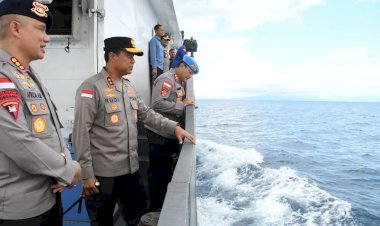 Kapolda-NTT-Pimpin-Langsung-Patroli-Laut-di-Teluk-Kupang,-Tegaskan-Komitmen-Jaga-Keamanan-Perairan-NTT