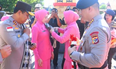 Kunjungan-Kerja-Kapolda-NTT-di-Brimobda-NTT-Disambut-Antusias,-Perkuat-Soliditas-dan-Semangat-Korps-Brimob