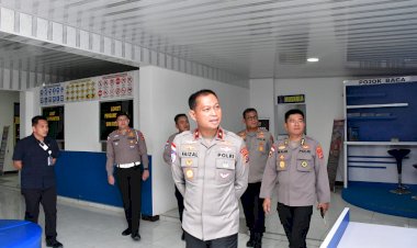 Wakapolda-NTT-Tinjau-Pelayanan-Satlantas-Polresta-Kupang-Kota,-Pastikan-Layanan-Publik-Semakin-Profesional