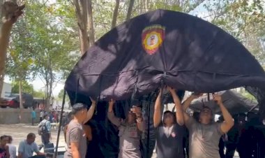Pasca-Gempa-Flores,-Polres-Mabar-Dirikan-Tenda-Darurat-di-Dua-Rumah-Sakit-Labuan-Bajo