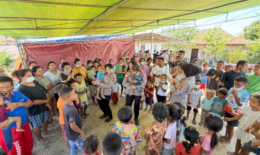 Polwan-Polres-Manggarai-Timur-Gelar-Trauma-Healing-bagi-Warga-di-Lamba-Leda-Utara,-Hadirkan-Dukungan-dan-Penguatan-Psikologis