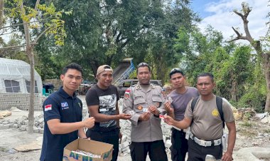 Peduli-Personel-di-Tengah-Tugas-Kemanusiaan,-Polda-NTT-Bagikan-Vitamin-kepada-30-Anggota-Posko-Reok-Manggarai