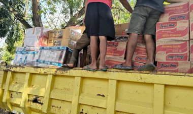Peduli-Korban-Bencana,-Polda-Sulsel-Salurkan-27-Dus-Obat,-Polda-NTT-Pastikan-Bantuan-Tiba-di-Posko-Nagekeo-dan-Polres-Manggarai-Barat