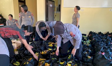 Menyulam-Asa-dari-Labuan-Bajo,-Srikandi-Bhayangkara-Berjibaku-Kirim-35-Ton-Bantuan-untuk-Korban-Gempa-Flores