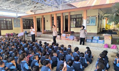 Polda-NTT-Hadir-Berikan-Trauma-Healing-dan-Pelayanan-Kesehatan-Bagi-Anak-Terdampak-Gempa-di-Manggarai-Barat