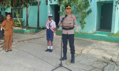 Polda-NTT-Hadir-di-SLB-Negeri-Pembina-Kupang,-Tanamkan-Pesan-Aman-dan-Saling-Menghargai