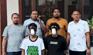Tarik-Kalung-Korban,-Dua-Tersangka-Percobaan-Pencurian-Diserahkan-Polsek-Maulafa-ke-Kejari-Kota-Kupang
