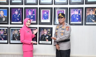 Sebelum-Tinggalkan-Mapolda-NTT,-Komjen-Pol.-Rudi-Darmoko-Abadikan-Jejak-Pengabdian-di-Deretan-Foto-Kapolda-dari-Masa-ke-Masa