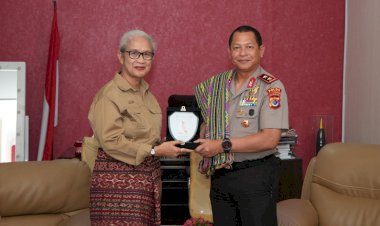 Kapolda-NTT-Irjen-Pol.-Reza-Arief-Dewanto-Silaturahmi-dengan-Ketua-DPRD-NTT,-Perkuat-Sinergi-Polri-dan-Legislatif