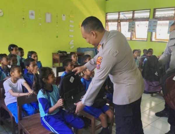 Menembus Pelosok Wukur, Kapolres Sikka Tebar Kepedulian dan Harapan bagi Generasi Penerus Bangsa