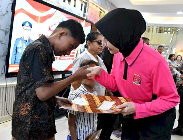 Sambut HKGB ke-74, Bhayangkari NTT Gelar Donor Darah dan Salurkan Tali Asih untuk Masyarakat