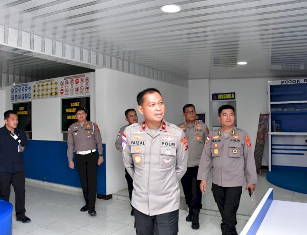 Wakapolda NTT Tinjau Pelayanan Satlantas Polresta Kupang Kota, Pastikan Layanan Publik Semakin Profesional