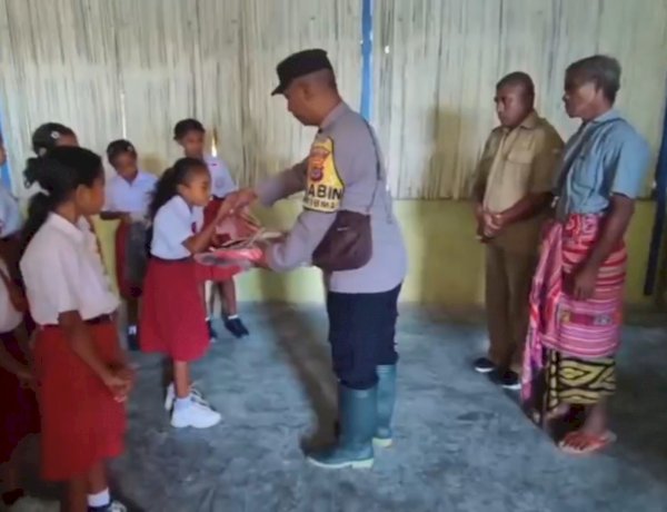 Kapolda NTT Salurkan Bantuan Perlengkapan Sekolah untuk Siswa SDN Nununamat TTS, Kapolres : Wujud Kepedulian Polri Dukung Pendidikan