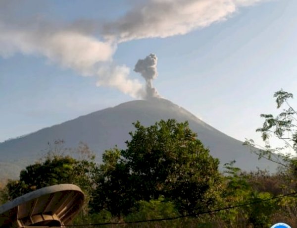 Lewotolok Kembali Erupsi, Polres Lembata Perkuat Imbauan dan Mitigasi untuk Keselamatan Warga