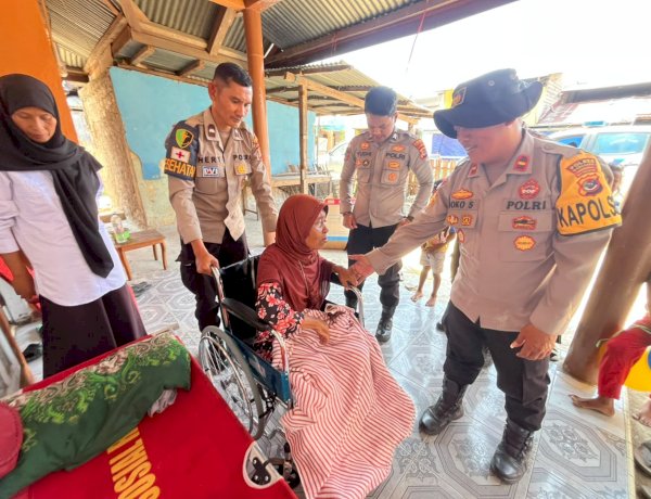 Hadir di Tengah Warga Terdampak Gempa 7,7 SR, Divhumas Polri Salurkan Bantuan Kemanusiaan hingga ke Pelosok Manggarai
