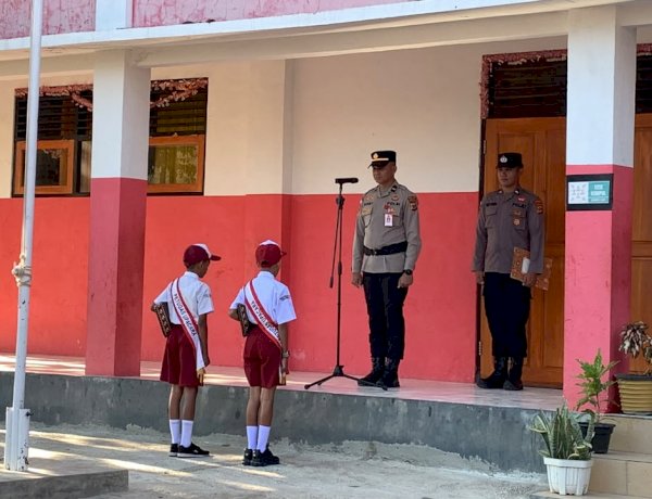 Dekatkan Diri dengan Pelajar, Biro SDM Polda NTT Beri Motivasi dan Edukasi di SDN 1 Bonipoi