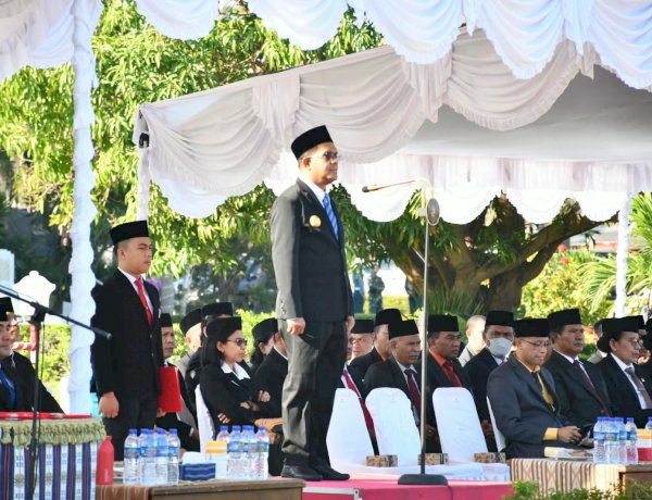 Hadiri Upacara Hari Kesaktian Pancasila 2026, Kapolda NTT Bacakan Naskah UUD 1945