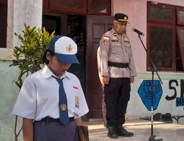 Polda NTT Hadir di SMPN 18 Kupang, Bekali Pelajar Jauhi Bullying dan Pergaulan Negatif