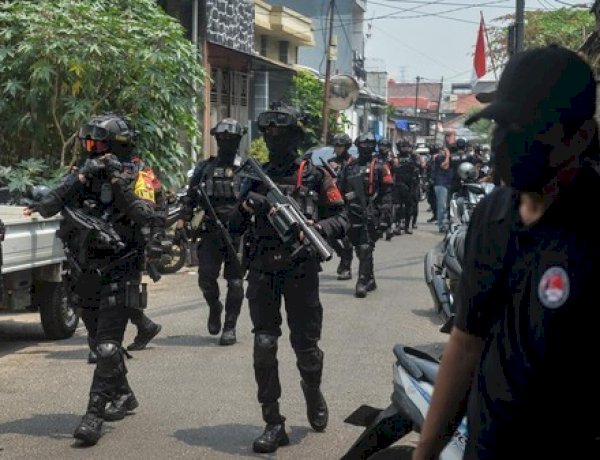 Atensi Presiden dan Kapolri, Polri Bersama BNN Gerebek Kampung Narkoba Serentak di Seluruh Indonesia