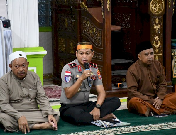 Subuh Keliling di Masjid Nurul Hidayah, Wakapolda NTT Ajak Masyarakat Perkuat Sinergi Jaga Kamtibmas