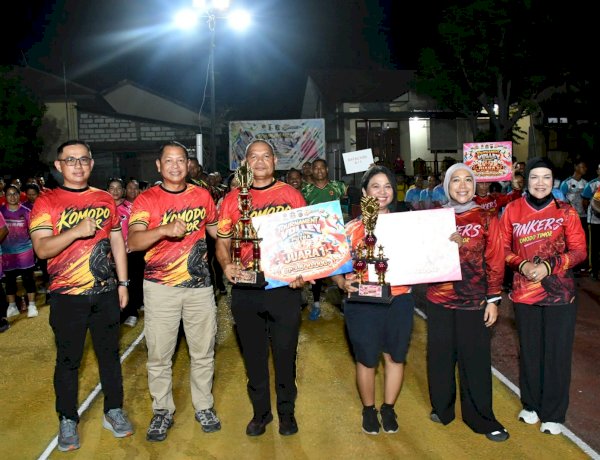 Kapolda NTT Hadiri Final Turnamen Bola Voli Satbrimob, Semarakkan Kebersamaan dan Sportivitas Personel