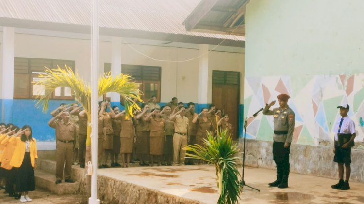 Cegah-Kenakalan-Remaja,-Polsek-Maulafa-Beri-Edukasi-kepada-Pelajar-SMPN-13-Kupang