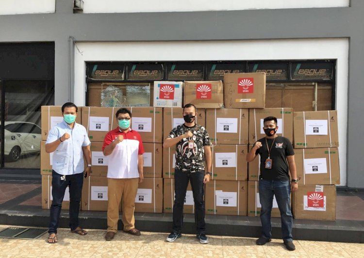 Di Tengah Pandemi Covid-19, Polda NTT Dapat Bantuan APD Dari Perhimpunan Indonesia Tionghoa Jakarta