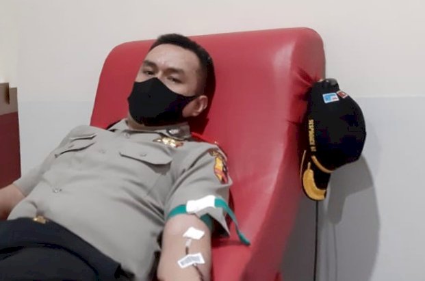 Untuk memenuhi Kebutuhan Stok Darah di Tengah Pandemi Covid-19, Peserta Serdik Sespimen Polri Dikreg ke-60 Asal NTT Lakukan Aksi Donor Darah