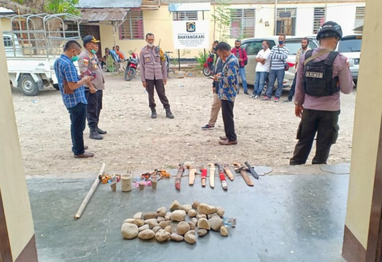 Tawuran Antar Simpatisan Paslon Pilkada, Polres Malaka Berhasil Amankan 13 Orang Beserta Sajam